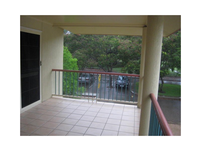 1/105 Tully Street, South Townsville QLD 4810