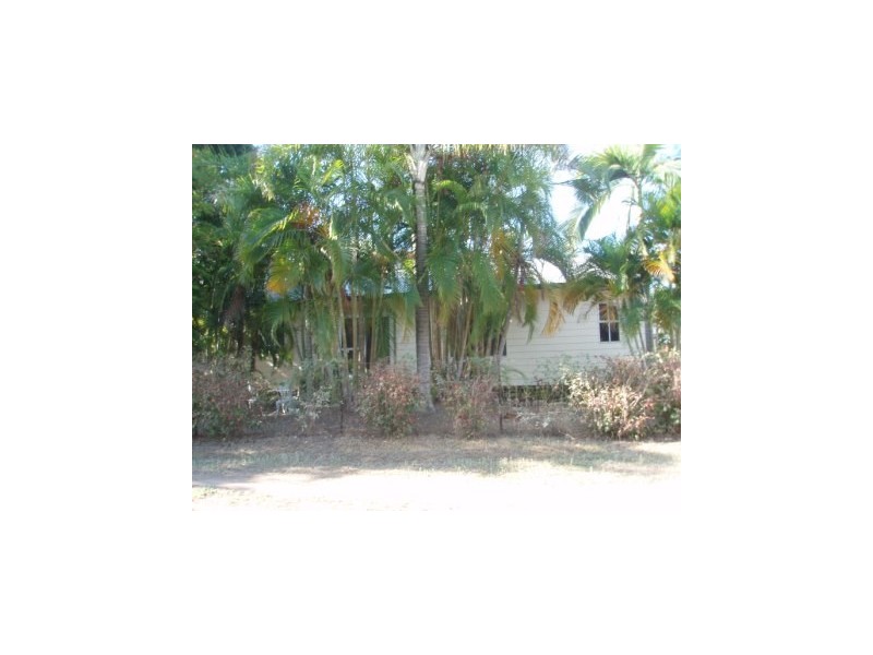 25 Yates St Nelly Bay, Magnetic Island QLD 4819