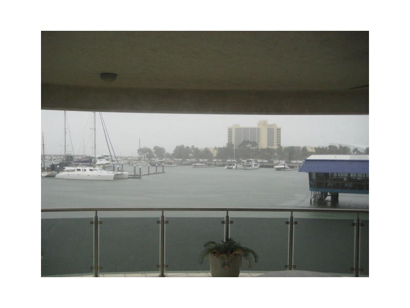 8/18-30 Sir Leslie Thiess Drive, Townsville QLD 4810