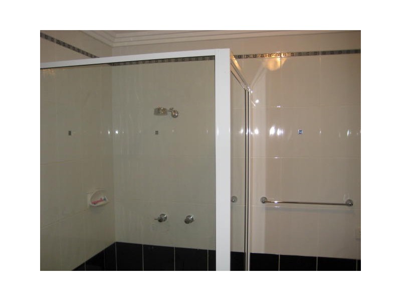 8/18-30 Sir Leslie Thiess Drive, Townsville QLD 4810