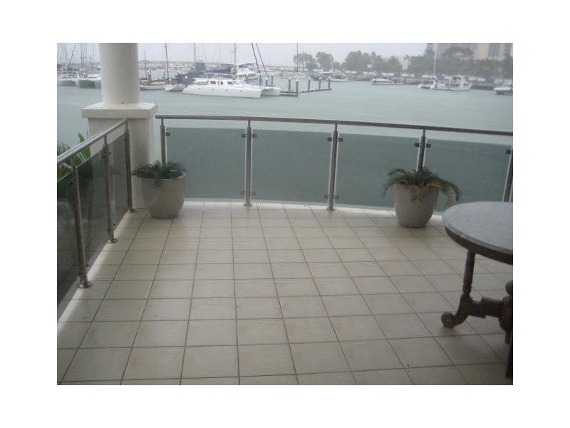 8/18-30 Sir Leslie Thiess Drive, Townsville QLD 4810