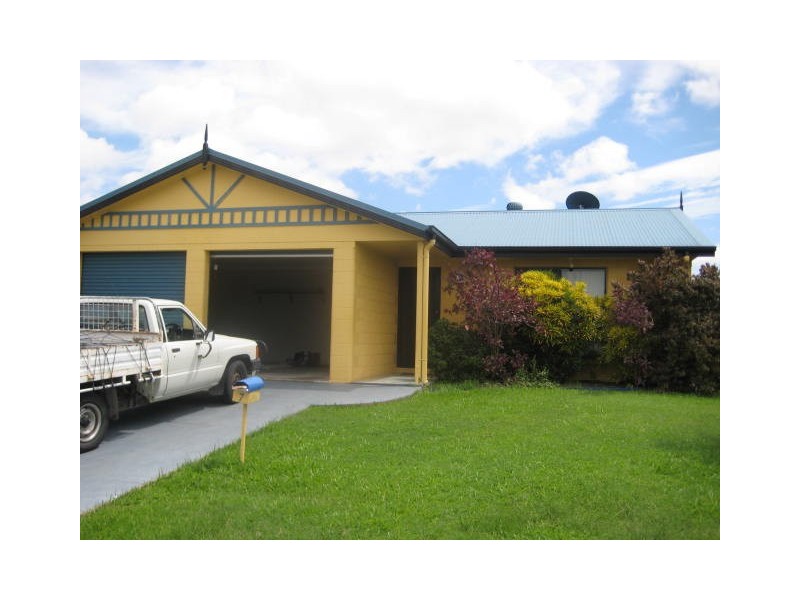 7 Gilmour Crescent, Kirwan QLD 4817