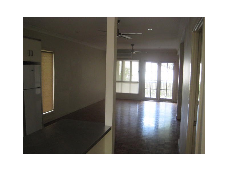 4/15 Cleveland Terrace, Townsville City QLD 4810