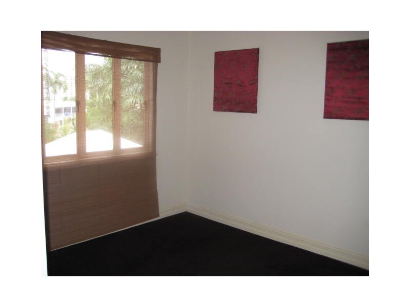 4/15 Cleveland Terrace, Townsville City QLD 4810