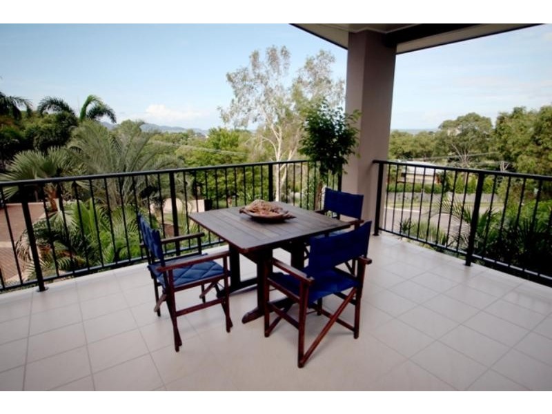 22 Landsborough Street, North Ward QLD 4810