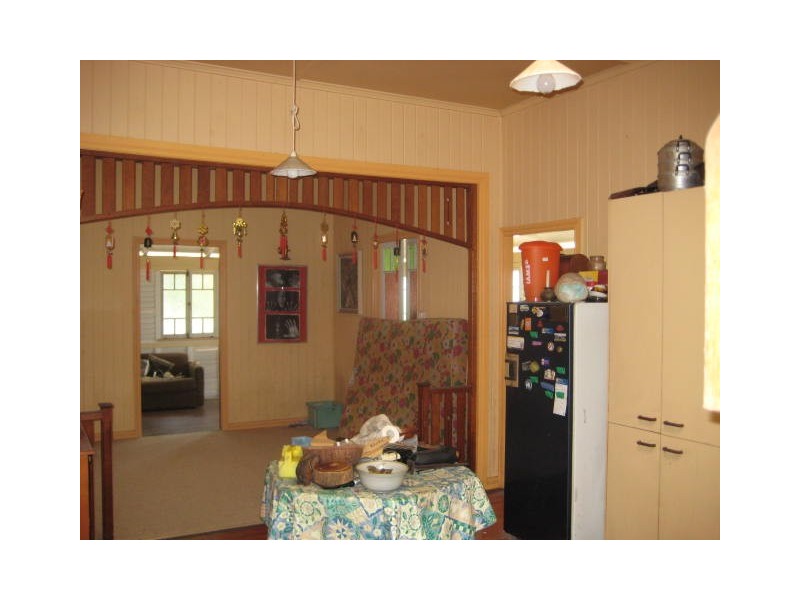 60 Ahearne Street, Hermit Park QLD 4812