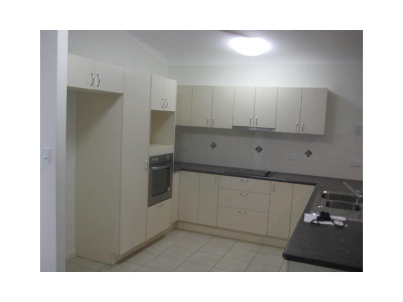 17 Waterfront Parade, Idalia QLD 4811