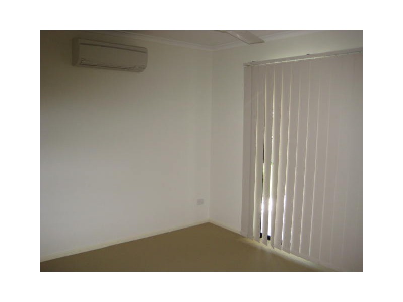 17 Waterfront Parade, Idalia QLD 4811