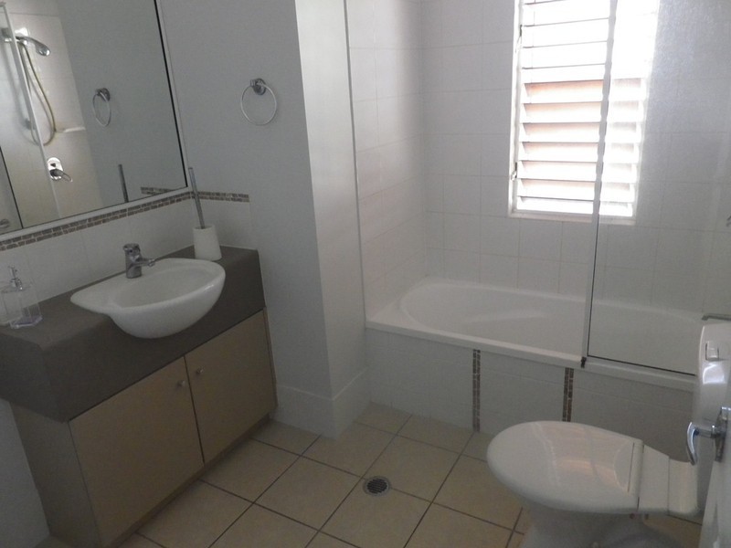 17/16-22 Martinez Ave, Townsville West QLD 4810