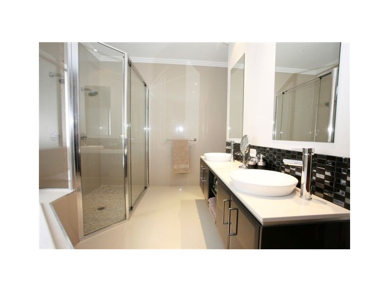 6 Riverwood Drive, Idalia QLD 4811