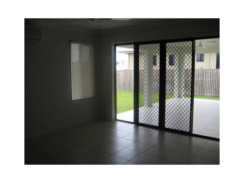 117 Shutehaven Drive, Bushland Beach QLD 4818