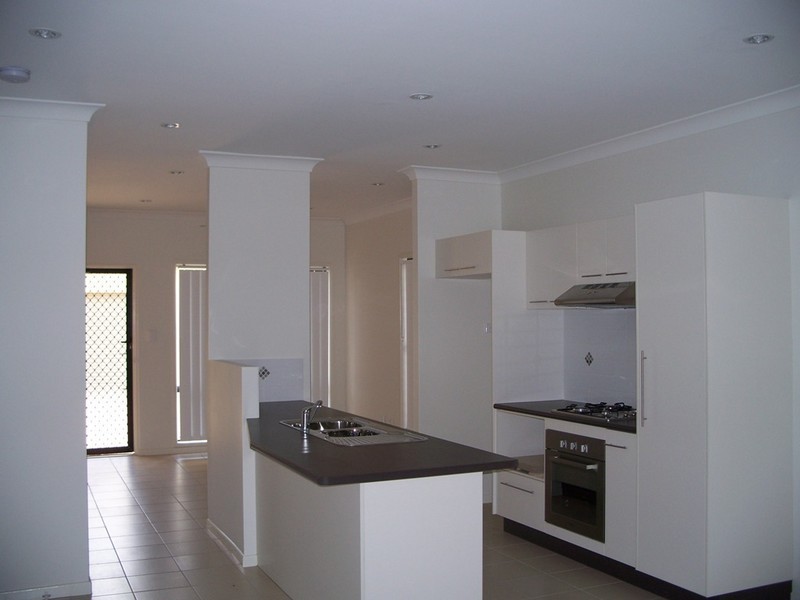 8/1339 Riverway Drive, Kelso QLD 4815