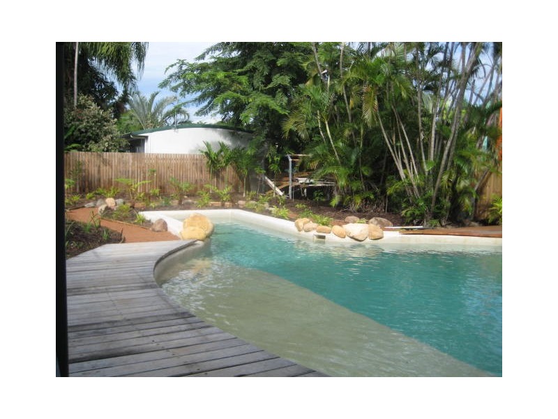 9 Chapman Street, Mysterton QLD 4812