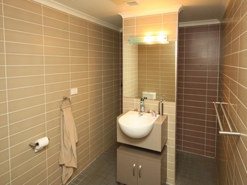 2/237 Riverside Boulevard, Douglas QLD 4354