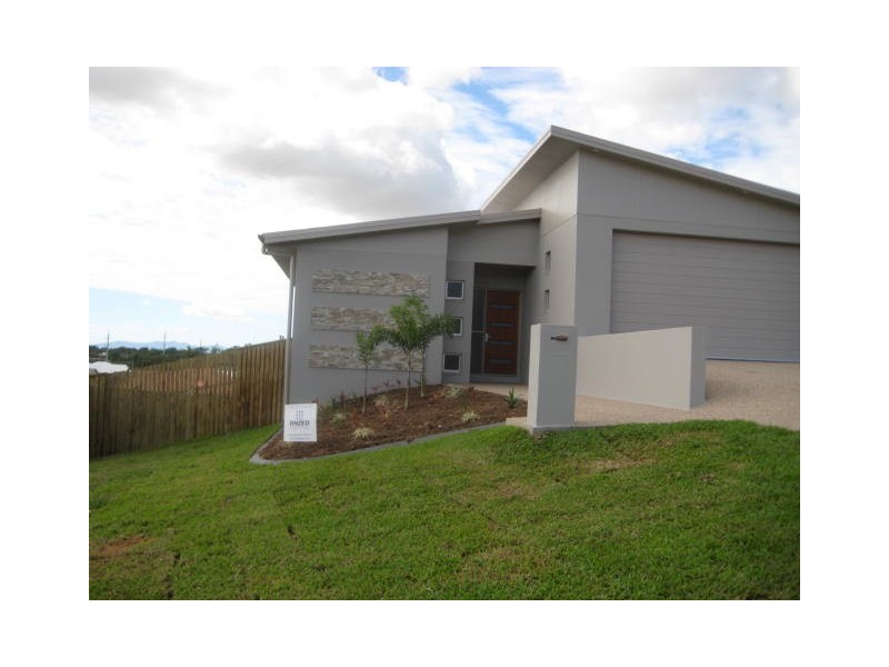 2 Moondani Close, Douglas QLD 4354