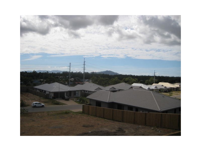 2 Moondani Close, Douglas QLD 4354