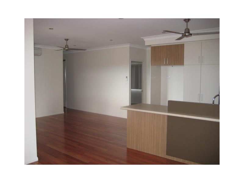 2 Moondani Close, Douglas QLD 4354