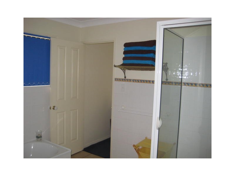 9  Riverbend Drive, Douglas QLD 4354