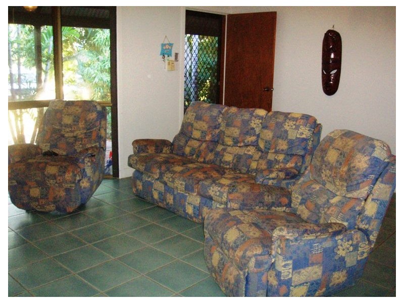 4 York Court, Magnetic Island QLD 4819