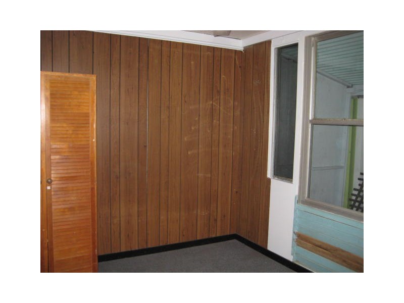 98 Miles Avenue, Kelso QLD 4815