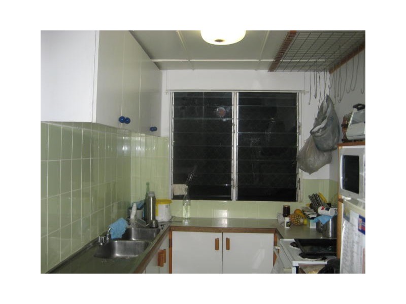 98 Miles Avenue, Kelso QLD 4815