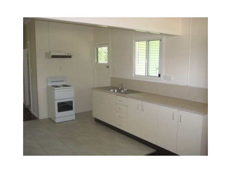 13 Werona Street, Mundingburra QLD 4812