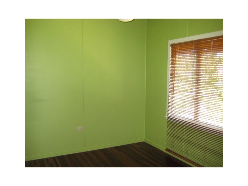 13 Werona Street, Mundingburra QLD 4812