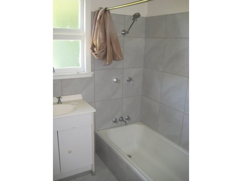 13 Werona Street, Mundingburra QLD 4812