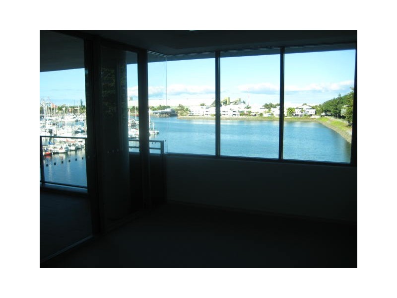 1302 Mariners Drive, Townsville City QLD 4810