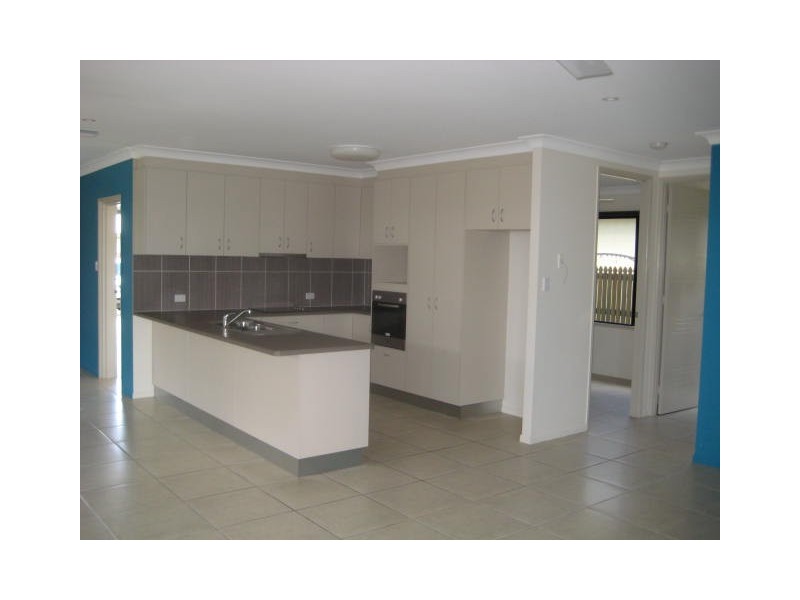 13  Barra Court, Mount Louisa QLD 4814