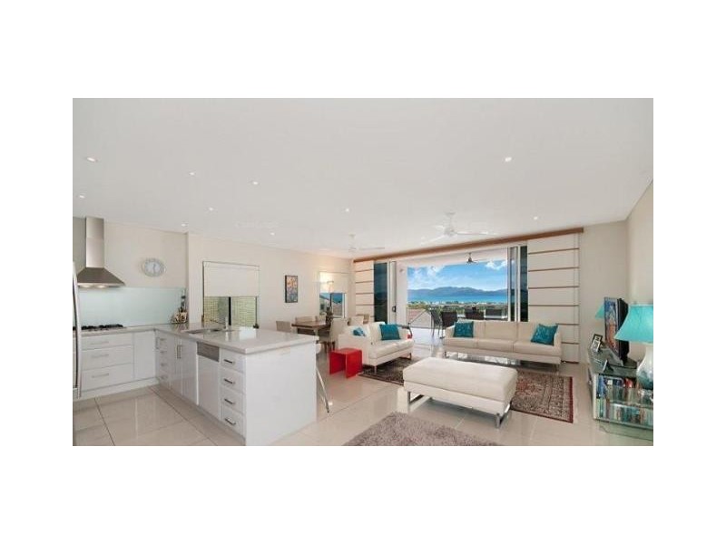 8/326 Stanley Street, Townsville City QLD 4810