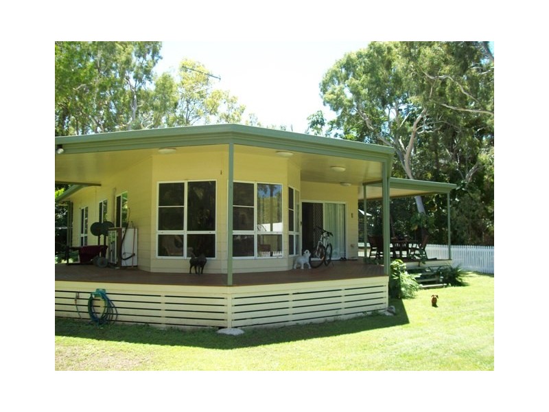 14  Bottiger Street  NB, Magnetic Island QLD 4819