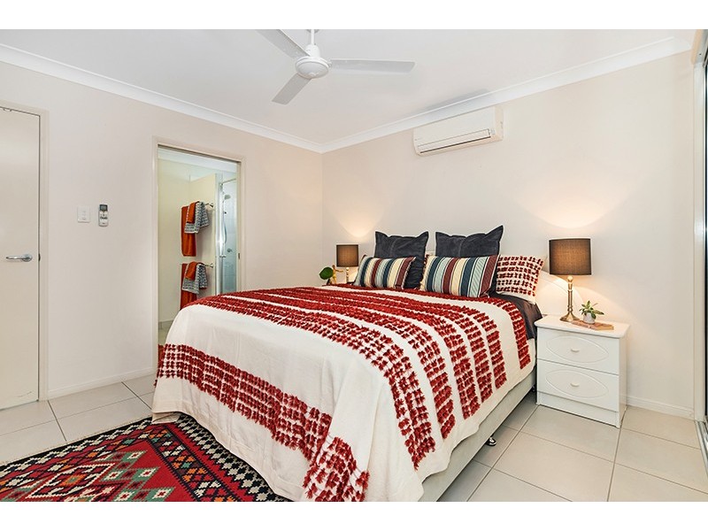 16 Rodeo Drive, Mount Louisa QLD 4814