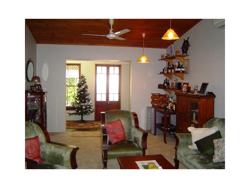 73 The Esplanade, Toolakea QLD 4818