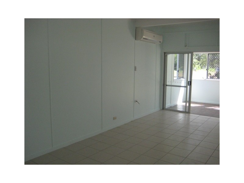 18 Eclipse Street, Rowes Bay QLD 4810