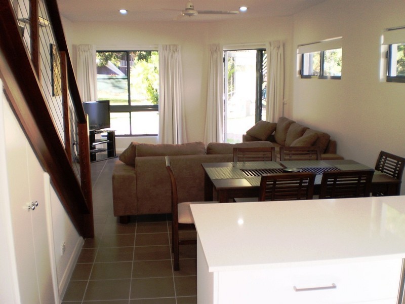 3/9 Marine Parade, Magnetic Island QLD 4819