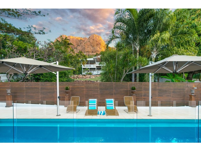 27 Alexandra Street, North Ward QLD 4810