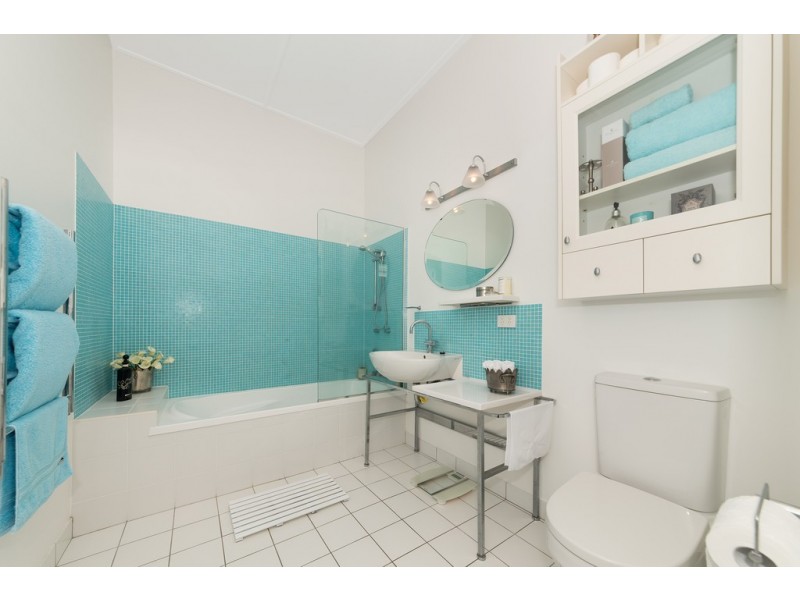 27 Alexandra Street, North Ward QLD 4810