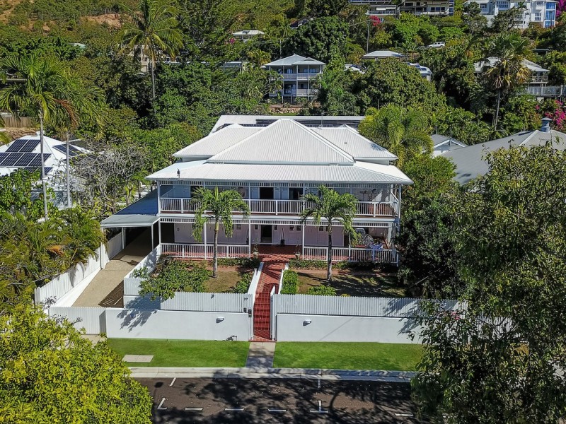 27 Alexandra Street, North Ward QLD 4810