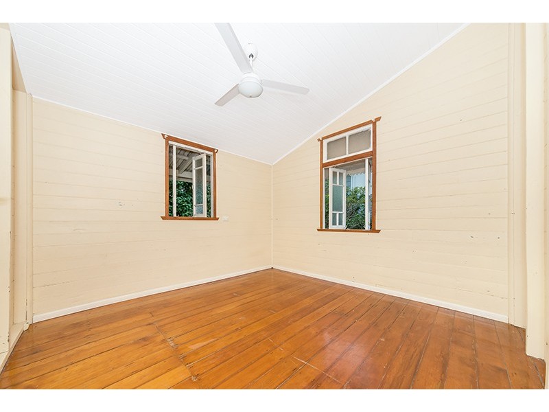 69 Seventh Street, Railway Estate QLD 4810