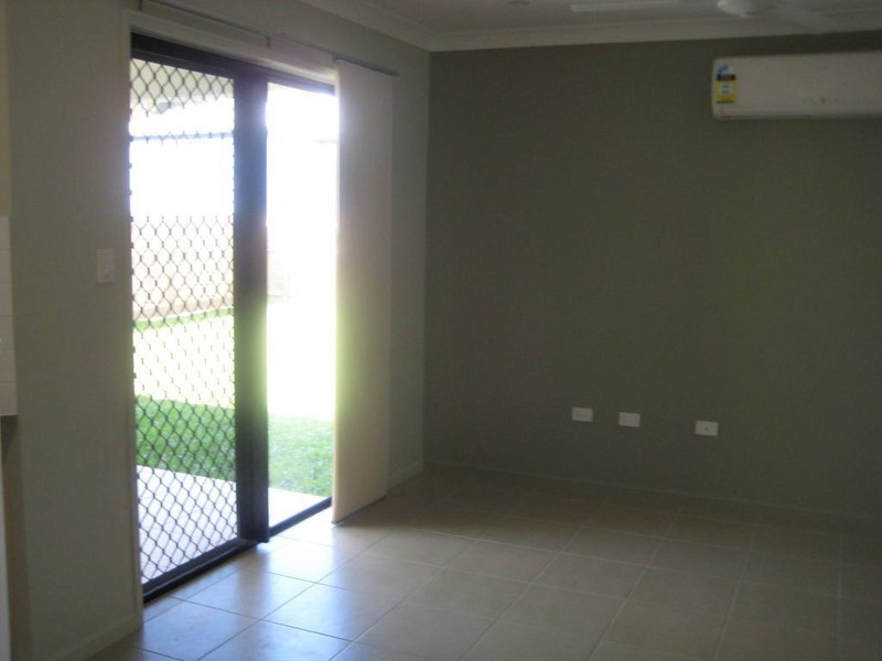 15 Tahlia Circuit, Mount Louisa QLD 4814