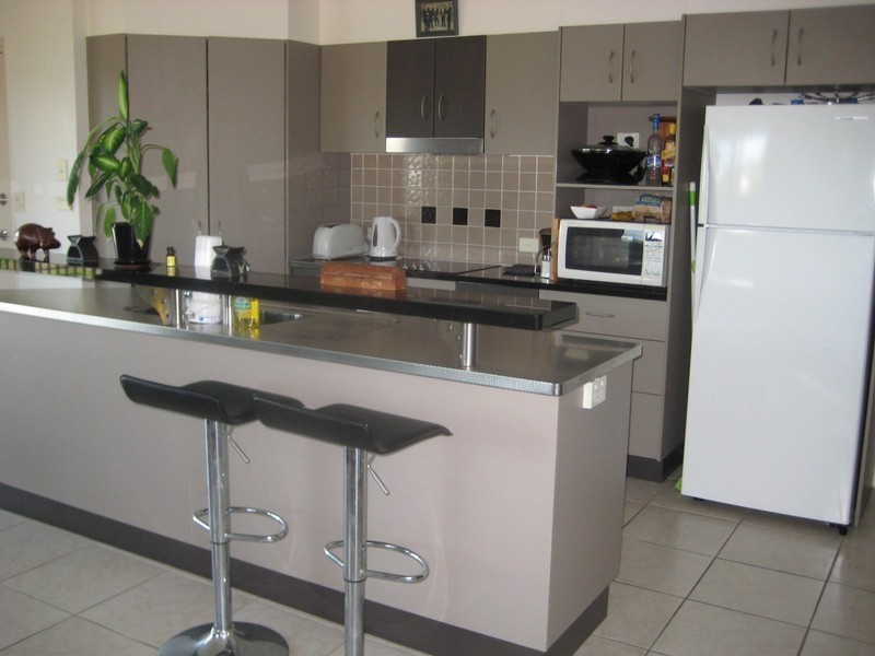 2/56 Cook Street, North Ward QLD 4810