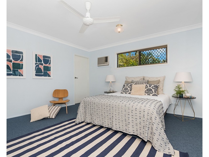 1 St James Drive, Belgian Gardens QLD 4810