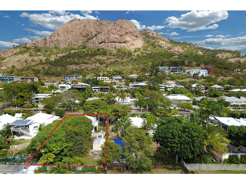 20 Alexandra Street, North Ward QLD 4810