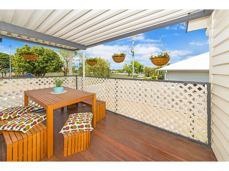 19 Sturges Street, Hermit Park QLD 4812