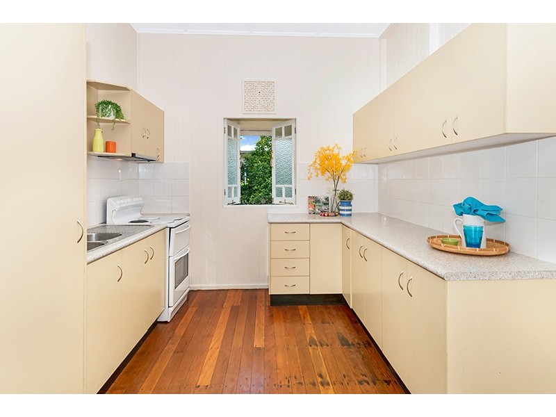 19 Sturges Street, Hermit Park QLD 4812