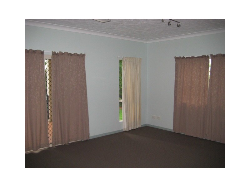 5 / 2-4  Macrossan Street, South Townsville QLD 4810