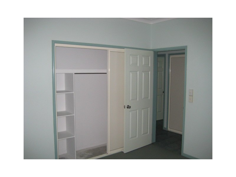 5 / 2-4  Macrossan Street, South Townsville QLD 4810