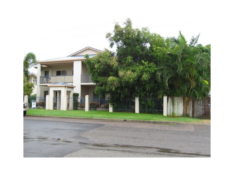 5 / 2-4  Macrossan Street, South Townsville QLD 4810