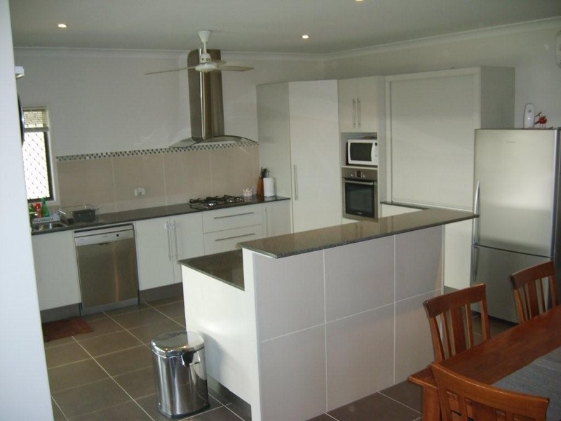 8 Newhaven Place, Idalia QLD 4811